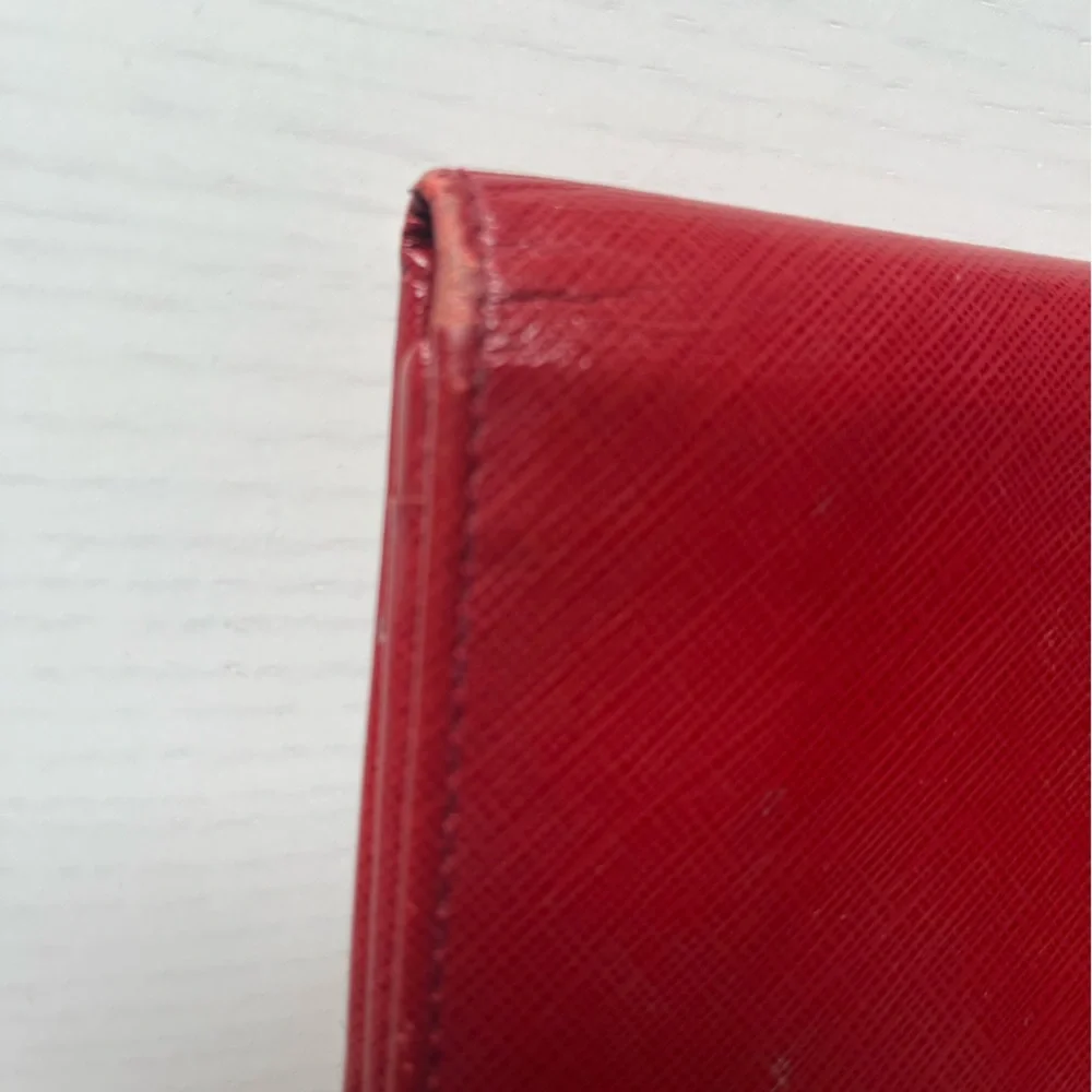 Salvatore Ferragamo Gancini Continental Red Leather Wallet - Picture 4 of 7